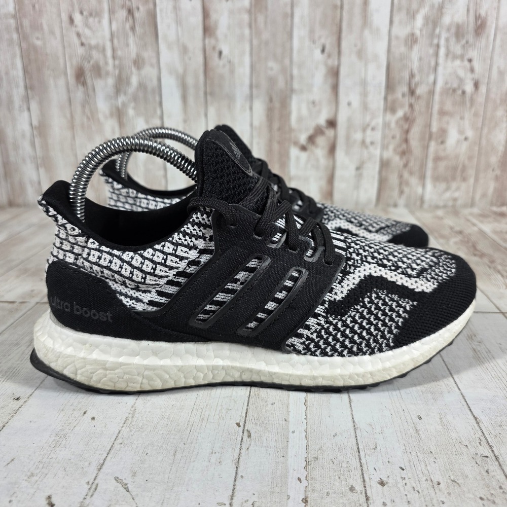 Adidas Ultra Boost 5.0 DNA Oreo Black White FZ1850 Womens 6.5 Running Shoes
